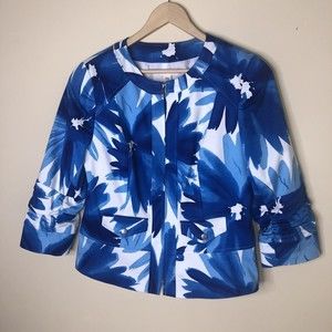 Coldwater Creek Woman’s Blue & White Bold Printed Floral Zippered Jacket Size 10